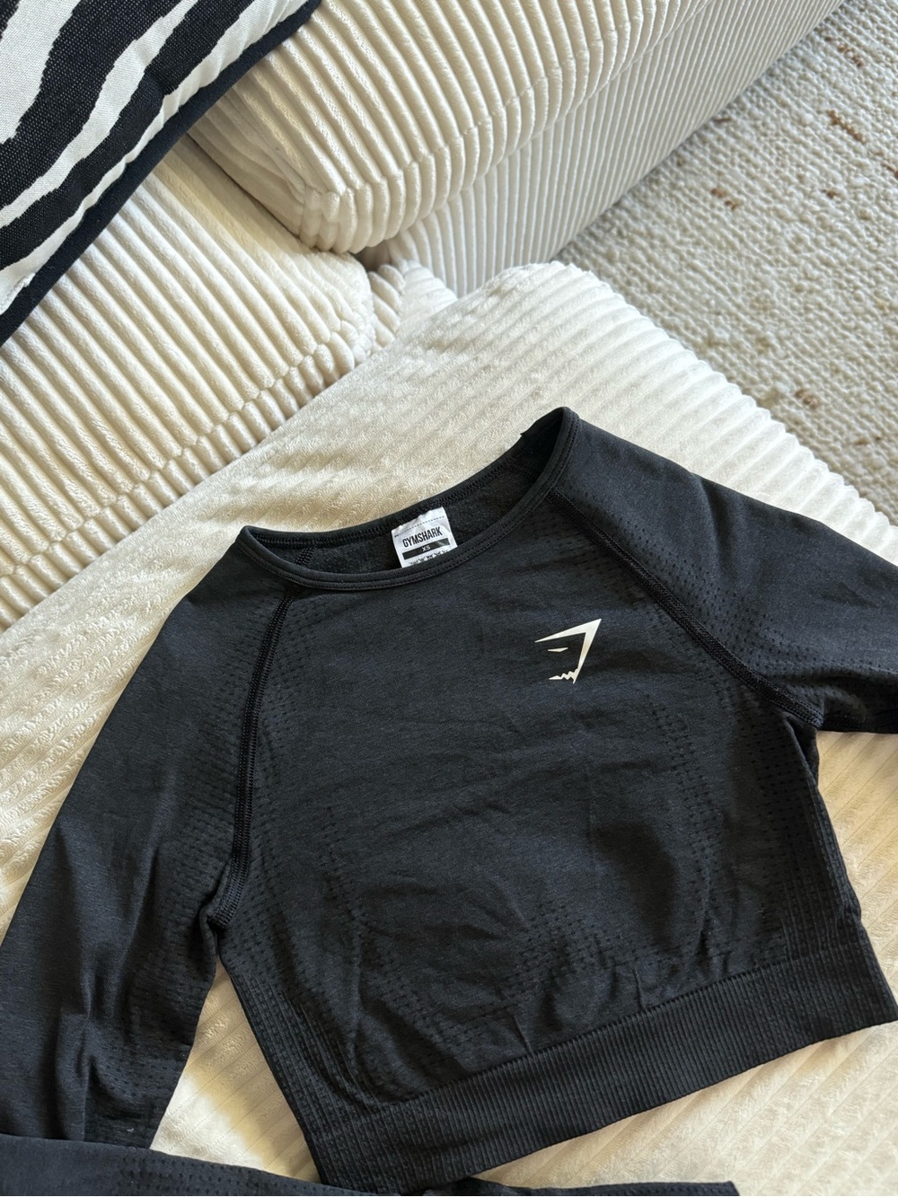 Gymshark Black Long Sleeve Performance Crop Top